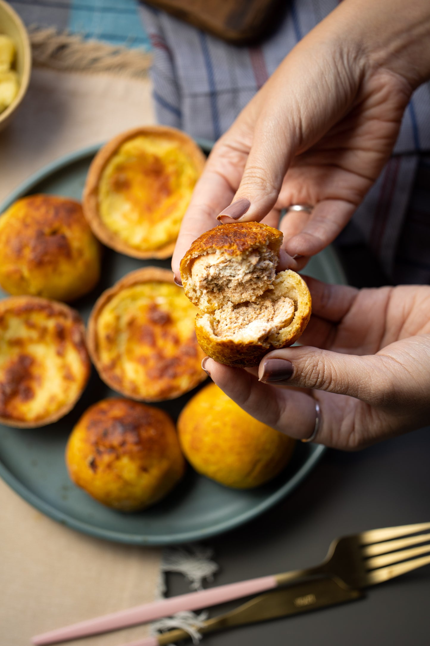 Pãozinho de batata doce c/ frango - 300g | 6 Uni